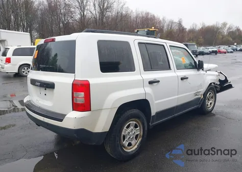 2015 Jeep Patriot Sport z USA, uszkodzony, nr VIN 1C4NJPBAXFD335737